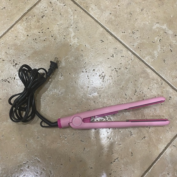 Izutech Two Tone 1.00 inch Flat Iron-silky straight and bouncy curls up to 450°F - Picture 3 of 12